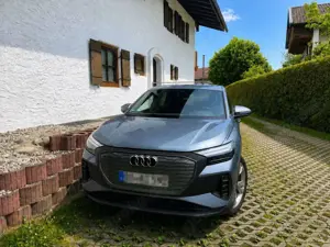 Audi Q4 e-tron 40 e-tron basis