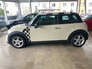 MINI One Bild 4