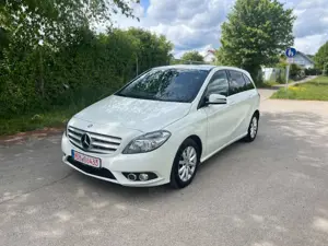 Mercedes-Benz B 200 Euro6/Sitzheizung/Volleder/Navi