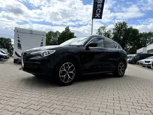 Alfa Romeo Stelvio Q4 2.0 16V Super *Xenon Navi Leder AHK*