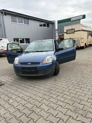 Ford Fiesta 3p 1.3i University