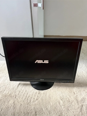 ASUS 22 Zoll Monitor   VGA & DVI   inkl. Kabel