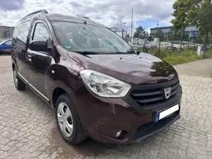 Dacia Dokker Laureate