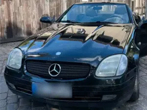 Mercedes-Benz SLK 230