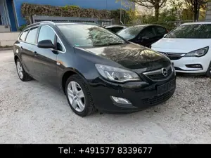 Opel Astra J Sports Tourer Innovation