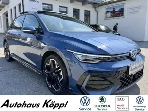 Volkswagen Golf 1.5 eTSI DSG R-Line Pano Navi 18" ACC App