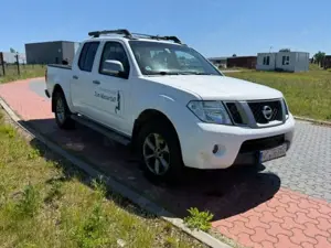 Nissan Navara Double Cab PLATINUM EVO 4X4