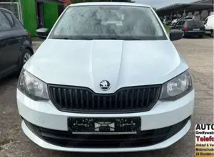 Skoda Fabia Active **HU/AU 07.2026** 1. Hand
