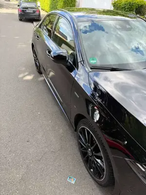 Mercedes-Benz A 250 A-Klasse Limousine Plugin Hybrid e 8G-DCT AMG Line