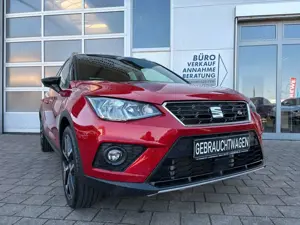SEAT Arona 1.0 TSI DSG FR 2HD 8FACH NAV DAB KAM AHK