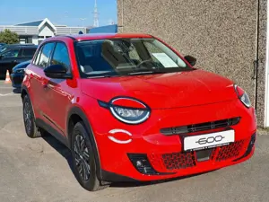 Fiat 600e "Red" - LED, CarPlay, PDC, Klimaautom.