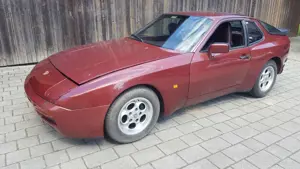 Porsche 944