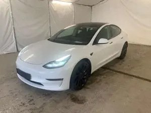 Tesla Model 3 Dual AWD Performance 393 20" Autopilot 3