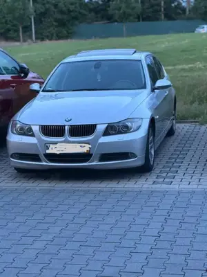 BMW 325 325xi Aut. E90