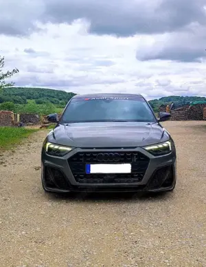 Audi A1 40 TFSI S line, ACC, BO, HR, LED
