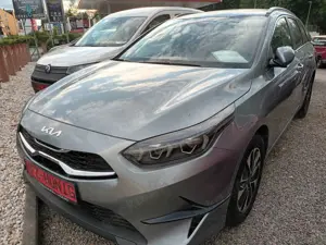 Kia Ceed SW / cee'd SW CEED SPORTWAGON 1.5T-GDI TOP AUT+NAVI+LED+KAMERA