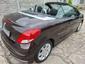 Peugeot 207 207 CC **nur 57.300km**