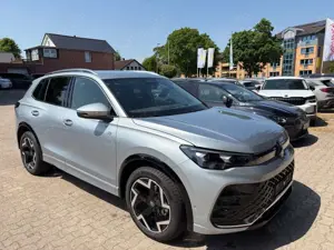 Volkswagen Tiguan 1.5eTSI R-Line IQ Light Head Up 360° AHK