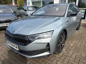 Skoda Octavia Combi 2.0 TSI DSG 4x4 Sportline AHZV, MATRIX LED, BHZ. FRONTSCH./LKR, PANORAMADACH...
