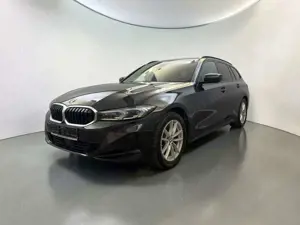 BMW 318 d T PANO*ACC*SPORTSITZE*ADAPTIV LED*RÜCKKAM