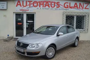 Volkswagen Passat Trendline 2.Hand*48000km*SHZ*