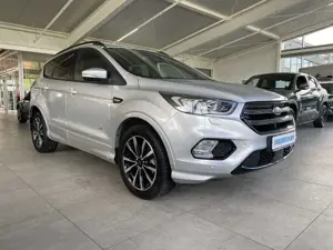 Ford Kuga 2.0 TDCi ST-Line 4x4 AHK LEDER NAVI KAM