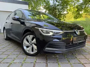 Volkswagen Golf 8 2.0TDI*DSG*NAV*MATR*DIGI*STHZ* 1HAND