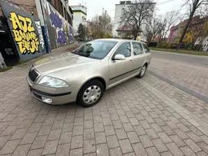 Skoda Octavia Octavia II Combi Combi 2.0 FSI Elegance
