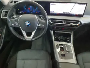 BMW 320 Bild 5