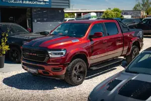 Dodge RAM 5.7 V8 HEMI 4x4 OFFROAD Night-Paket LONGBED