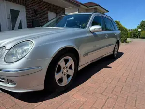 Mercedes-Benz E 220 E-Klasse T-Modell Diesel T CDI Avantgarde DPF