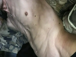 Devoter passiver 54 Jahre Skinny Typ sucht Dom.