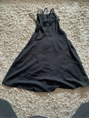 Shein schwarzes Kleid