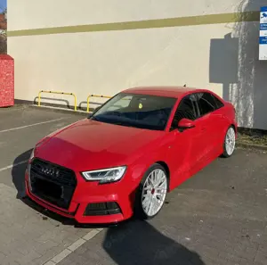 Audi A3 1.5 TFSI S-Line / 19 Zoll RS4 Felgen Alcantara