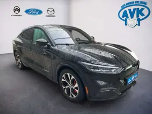 Ford Mustang Mach-E Premium AWD mit AHK abnehmbar.