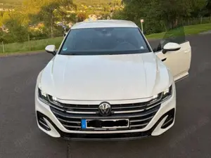 Volkswagen Arteon Shooting Brake 2.0 TDI SCR DSG R-Line
