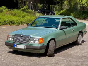 Mercedes-Benz Baureihe 124 CE-Klasse 230 CE