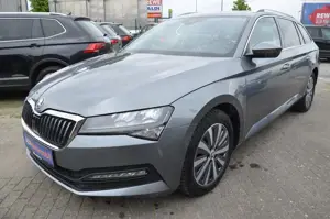 Skoda Superb Combi 2.0 TDI Ambition LED Navi ACC  elektr. Heckk