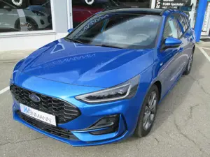 Ford Focus ST-Line,Panodach,Matrix,Navi,Park-Pilot v.+h. AHK
