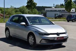 Volkswagen Golf VIII*Life 1.0*eTSI*DSG*Navi*SHZ*ACC*Lane