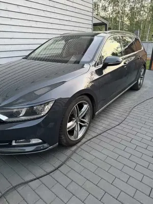 Volkswagen Passat Variant 2.0 TDI SCR DSG (BlueM. Tech) Comfortline