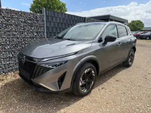 Nissan Qashqai 1.3 48V AT Connecta Navi LED T.Leder
