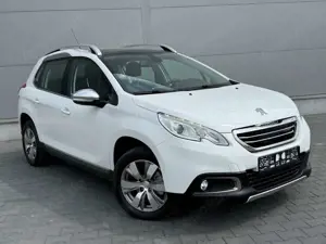 Peugeot 2008 Allure KLIMA NAVI LMF SHZG