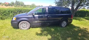 Lancia Voyager Lancia Voyager 2.8 Multijet 16V Platinum 7-Sitzer Vollausstattung DVD-Entertainmentsy Bild 3