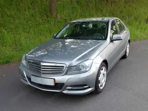 Mercedes-Benz C 220 C 220 CDI DPF (BlueEFFICIENCY) Elegance