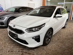 Kia Ceed SW / cee'd SW Ceed SW 1.4T Platinum 17" GD AHK Vollausstattung