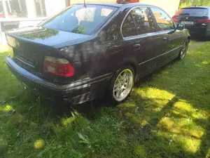 BMW 520 520i / E39