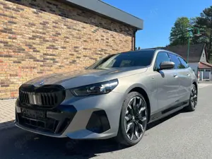 BMW 550 e Touring MSport DAP Pano Leder AHK BW ABA