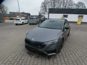 Skoda Octavia Combi RS 2.0TDI DSG Navi AHK ACC LED