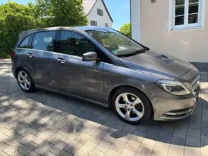 Mercedes-Benz B 200 B 200 (BlueEFFICIENCY) 7G-DCT